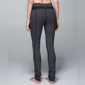 Lululemon Athletica Diamond Dot Black White Skinny Groove Pant Women's Size 4